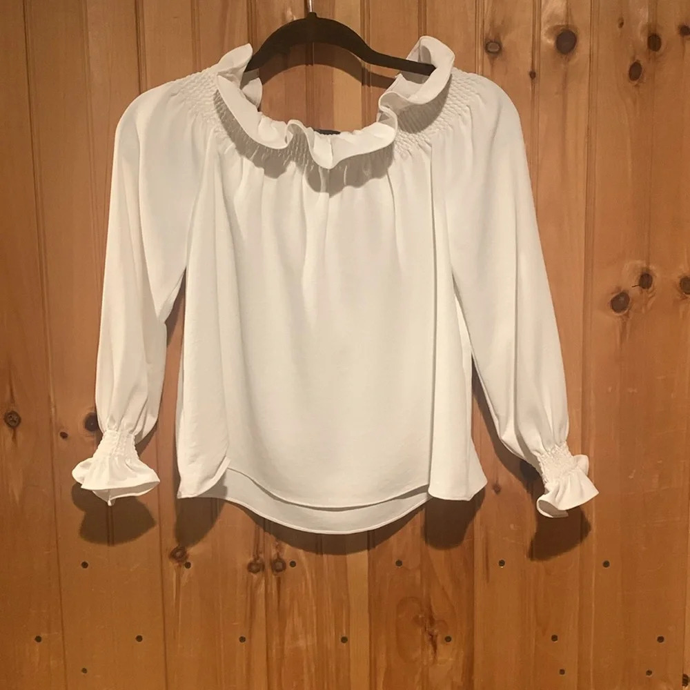 TUCKERNUCK Marguerite ruffle blouse size xs like new - Picture 7 of 7